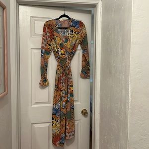 Beautiful, colorful patterned midi shirt dress.